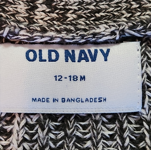 Old Navy 3 Piece Bundle  12-24 Months Soft Cargo Joggers Plaid Shirt & Cardigan - Picture 8 of 8